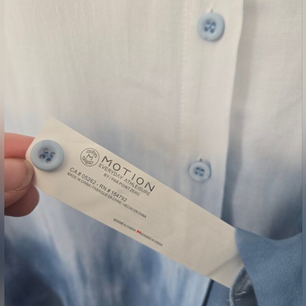 New MOTION By POINT ZERO Blue Tie-Dye Rayon Top - Picture 5 of 10